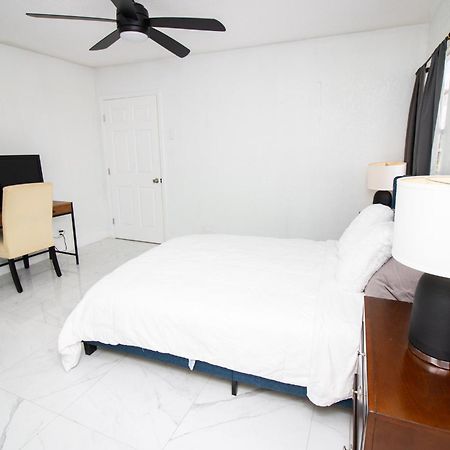 Shared Home - Close To The Beach Riviera Beach Buitenkant foto